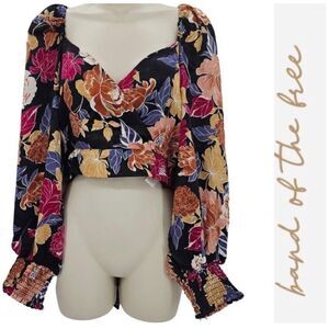 BOG BAND OF THE FREE -🎉HP🎉 NWT - L Sz S “Camille“ Black Berry Crossover Crop Top